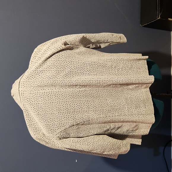 Light gray, suede jacket 3/4 sleeve - Picture 2 of 11